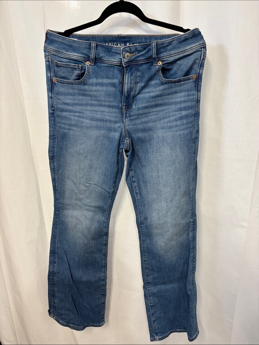 American Eagle Outfitters Medium Blue Bootcut Jeans size 12